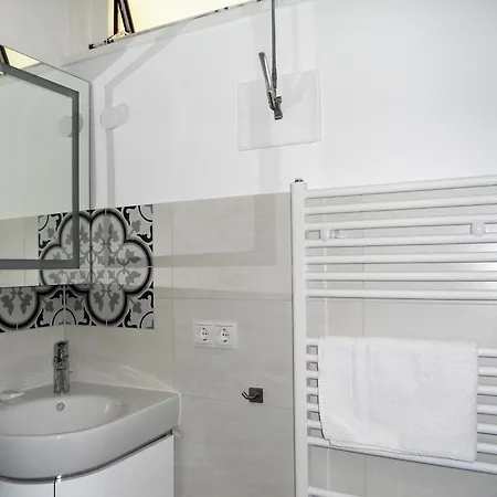 Apartment Irma 23, Sandwall